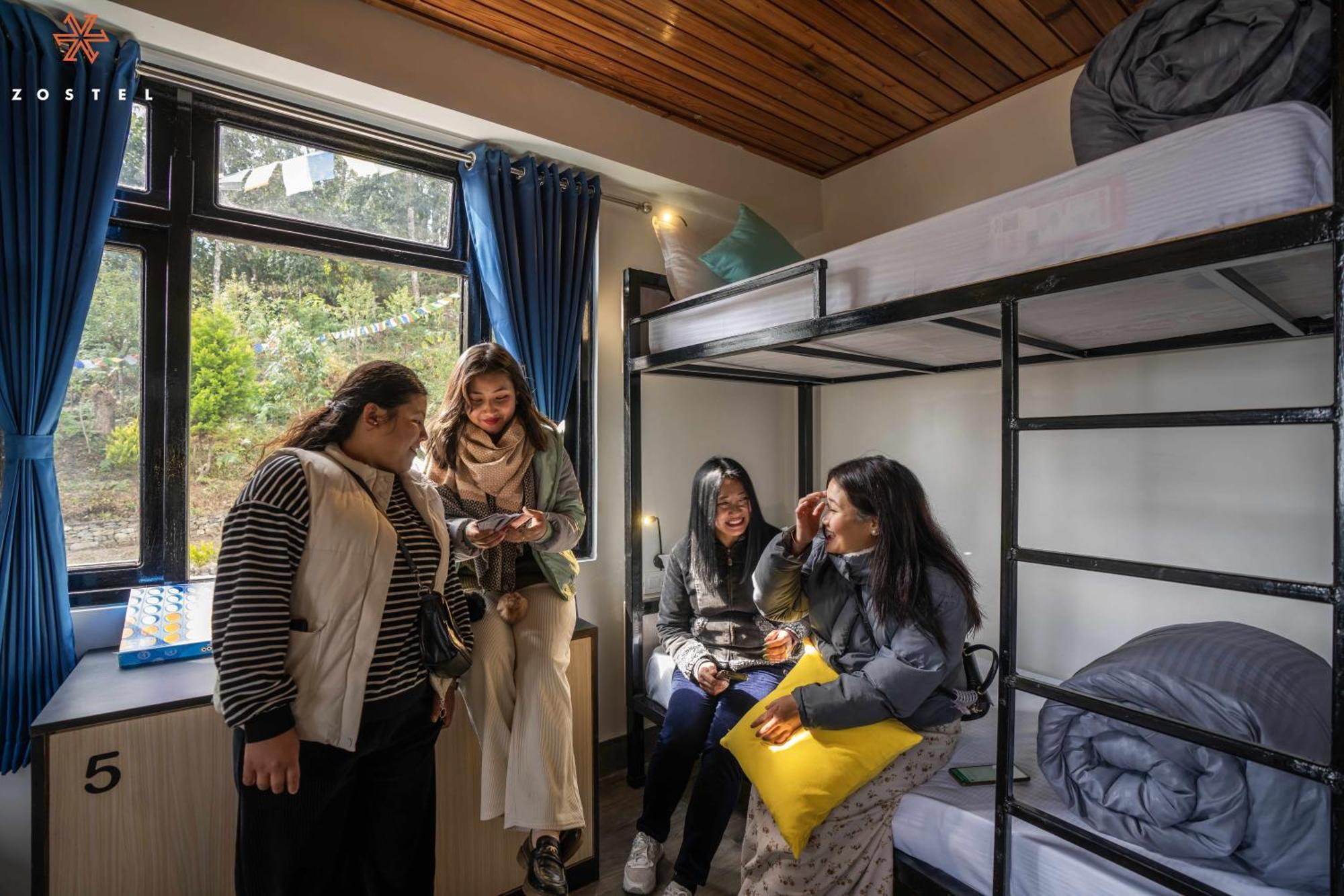 Zostel Rinchenpong Hostel Exterior photo
